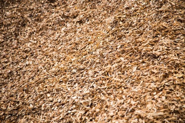 Hardwood Mulch Delivery in Estero