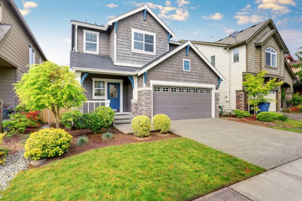 Curb Appeal Landscaping in Estero
