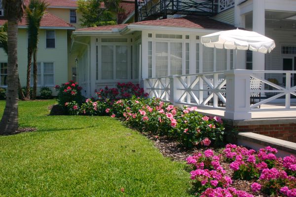 Deck Landscaping Service in Estero